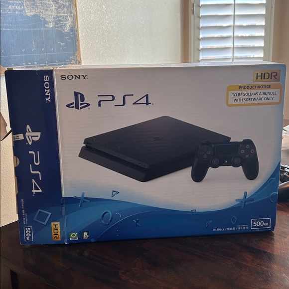 Sony Playstation 4 Slim 500 GB Bundle w/ Controller and Games Jet Black w/ Box - Picture 5 of 6